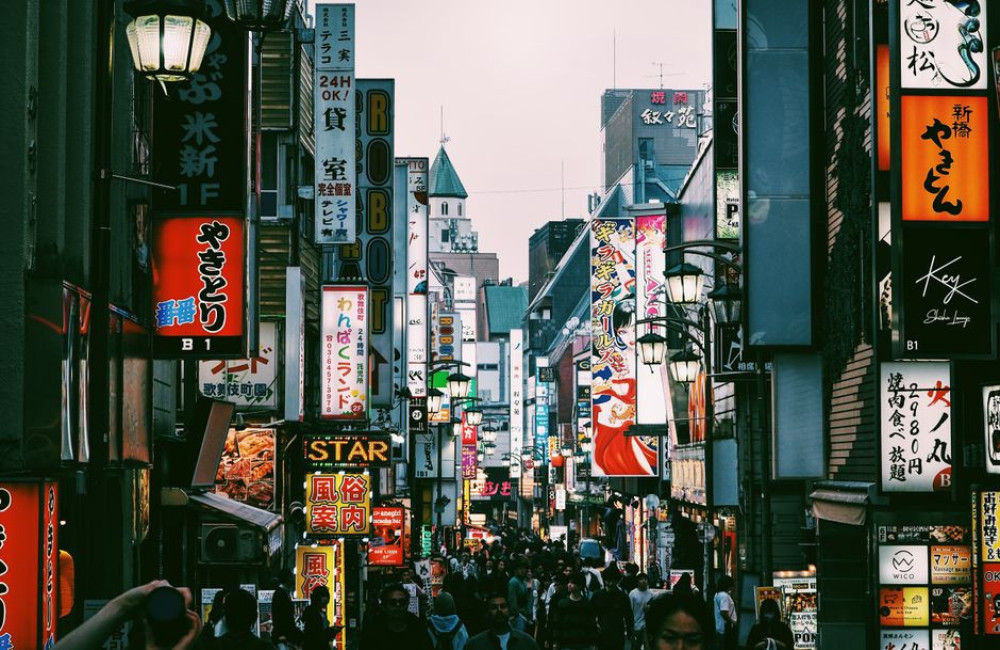 Wat kost een eSIM voor 14 dagen Japan en hoe zet je die op een iPhone 16